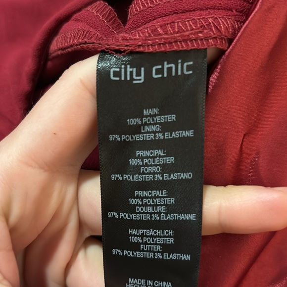 City Chic Attract Jumpsuit in Currant SZ 18 NWT - Picture 6 of 7